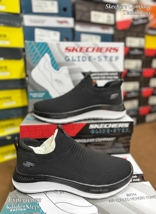 SKECHERS CARBON INFUSED GLIDE STEP